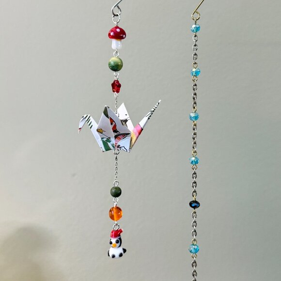 Origami Holiday Ornament #2328 - Small Crane with Lampwork Glass Penguin - Picture 6 of 7